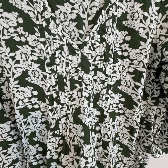 Fun2Fun Women  3/4 Sleeve V-Neck Lightweight Top Blouse Size S - Picture 6 of 7